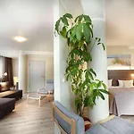 Hotel By Golden Tulip