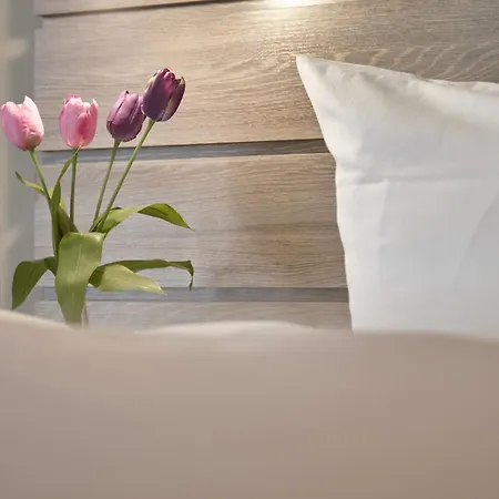 By Golden Tulip 4* Kiel