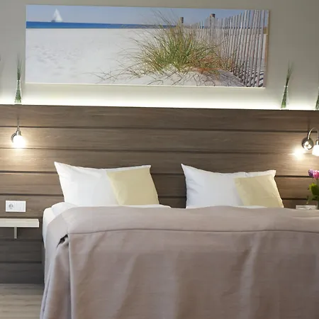 By Golden Tulip 4* Kiel