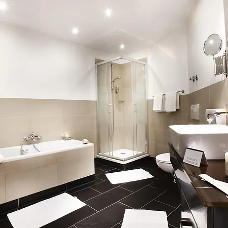 By Golden Tulip Hotell