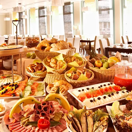 By Golden Tulip 3*
