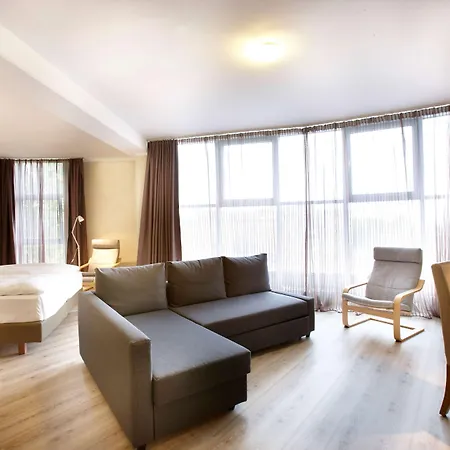Hotell By Golden Tulip Kiel