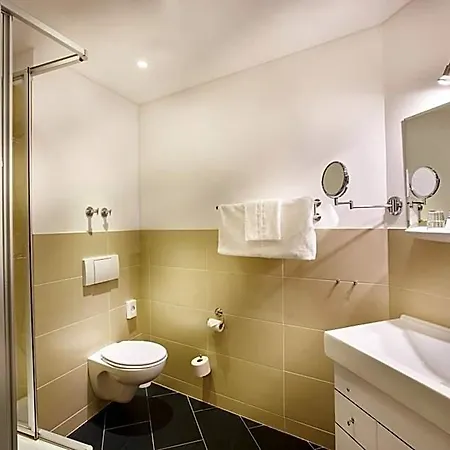 By Golden Tulip 3*