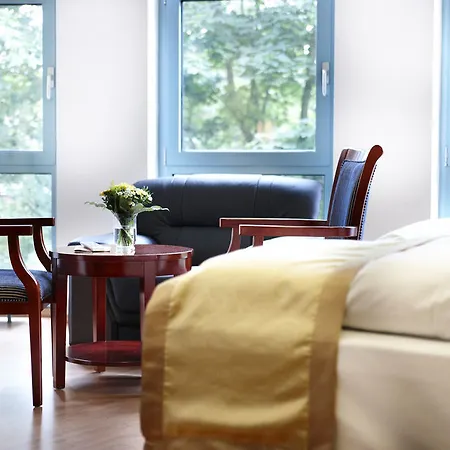 Hotel By Golden Tulip Kiel