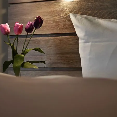 By Golden Tulip 4* Kiel
