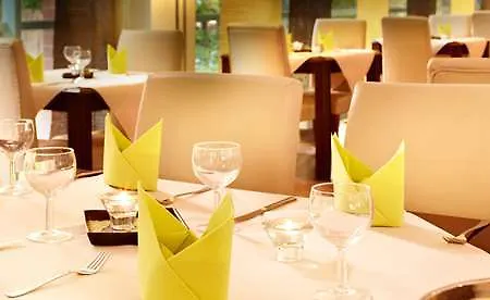 By Golden Tulip 4* Kiel