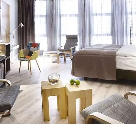 By Golden Tulip Hotel Kiel