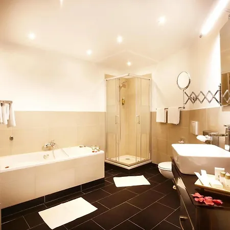 Hotel By Golden Tulip 4*