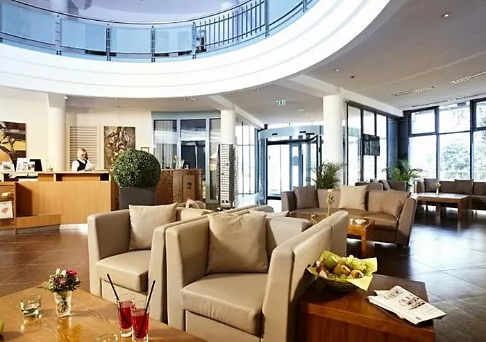 Hotel By Golden Tulip Kiel