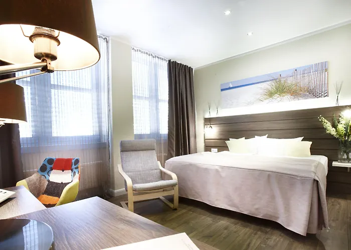 By Golden Tulip Hotel Kiel